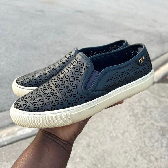 Tory Burch Women’s Lennon Laser Cut Perforated‎ Slip On Sneakers Size 8 Blue - Picture 17 of 17